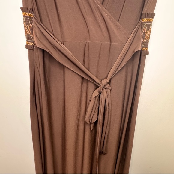 Adrianna Papell Brown Vneck Embroidered Sleeveless Maxi Dress w/ Tie 14 - Picture 7 of 10